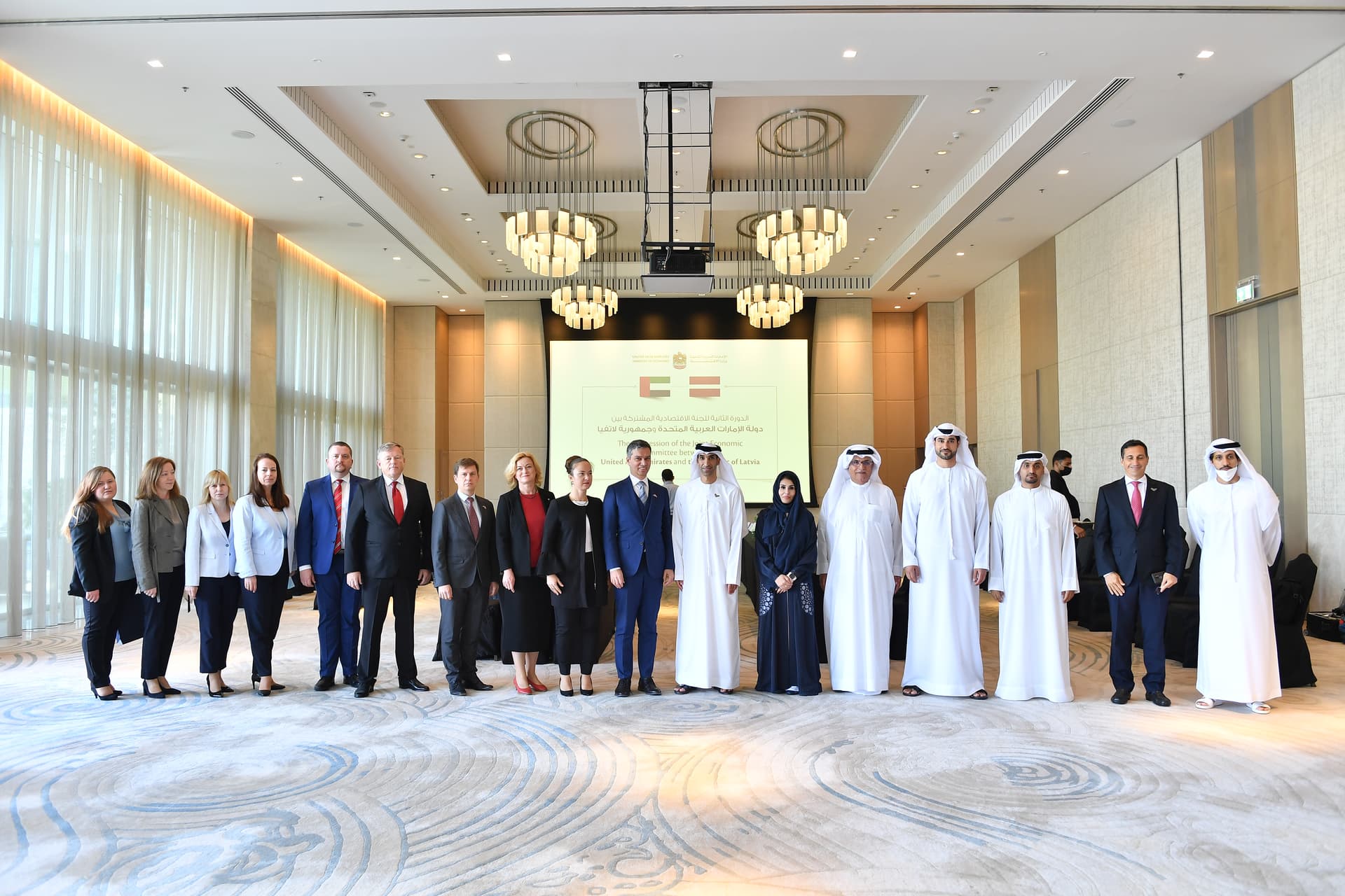 Latvijas un AAE pārstāvju kopbilde