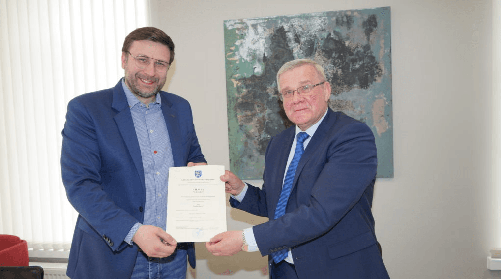 Viktora Smirnova un Jāņa Lāčplēša foto