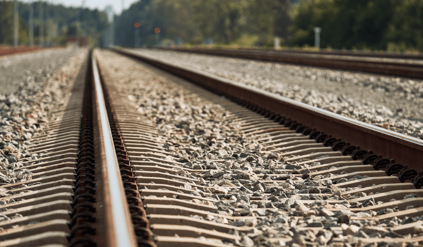 Dzelzceļa sliežu foto