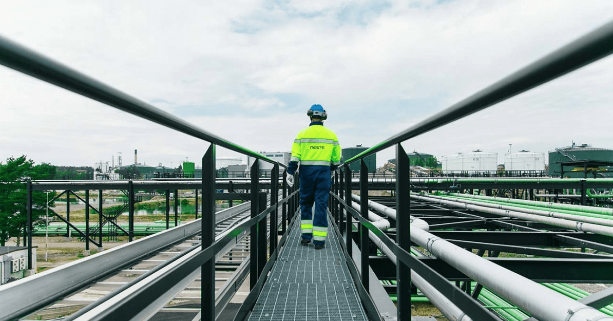 Neste darbinieka foto