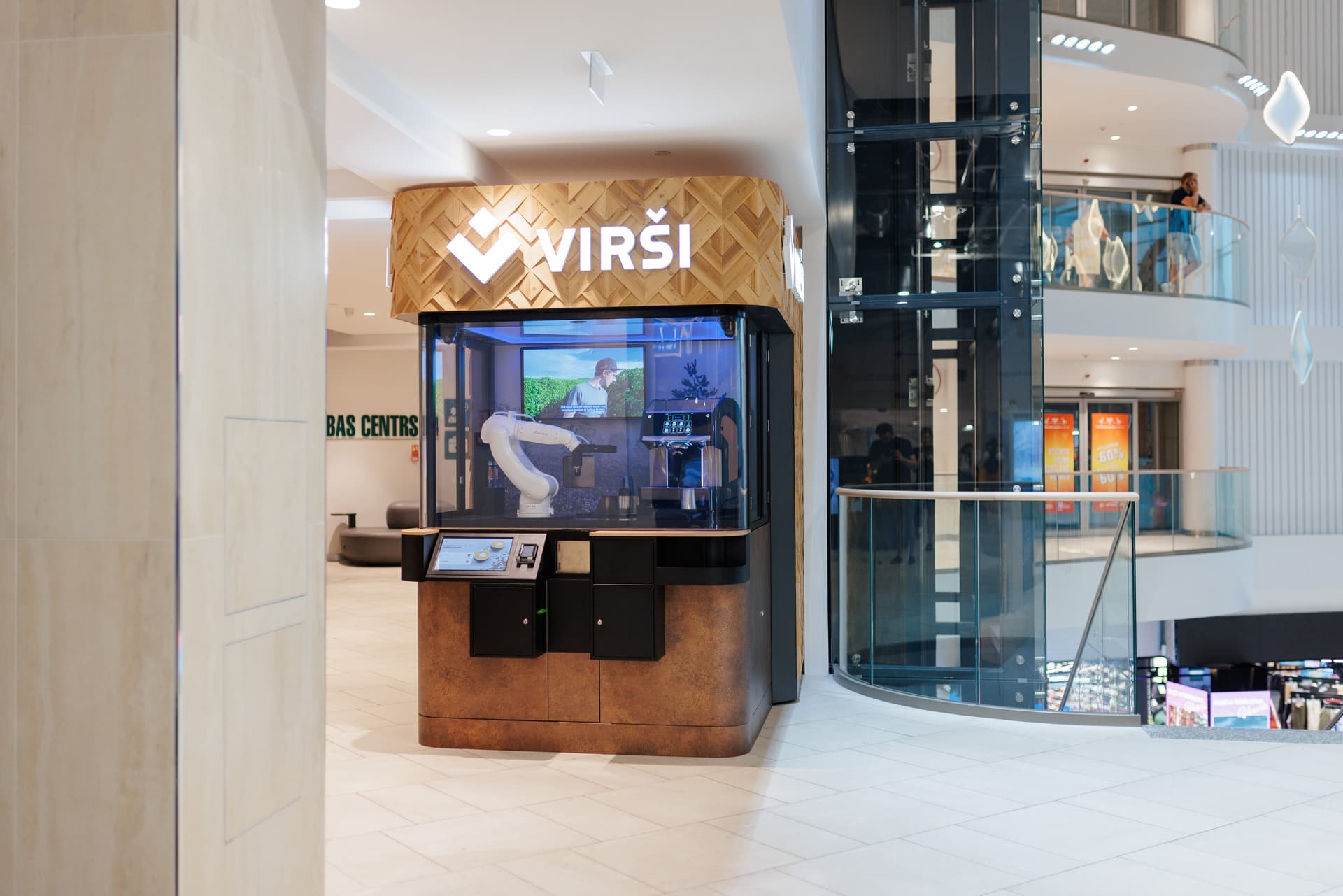  VIRŠI-A robota foto