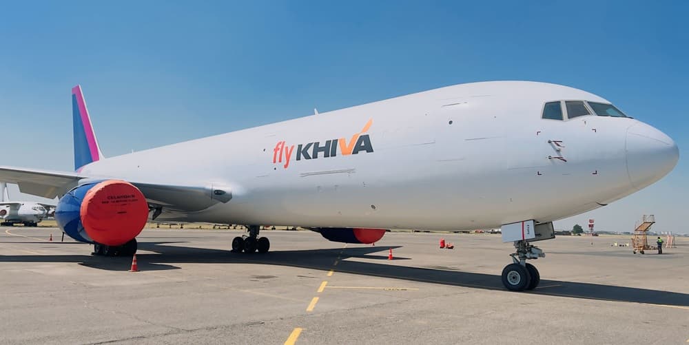 Aviokompānija “Fly Khiva” plāno palielināt lidojumu biežumu uz Rīgas lidostu