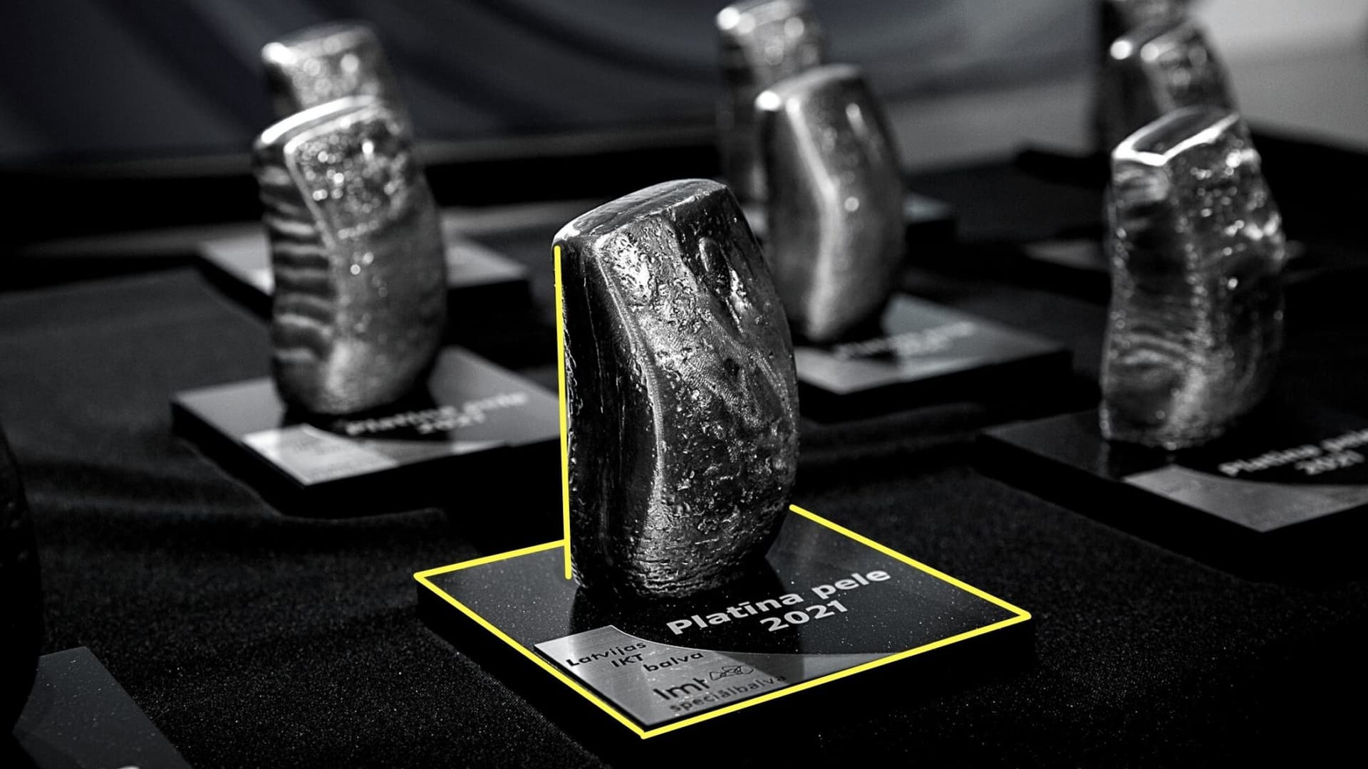 Platīna pele balvas foto