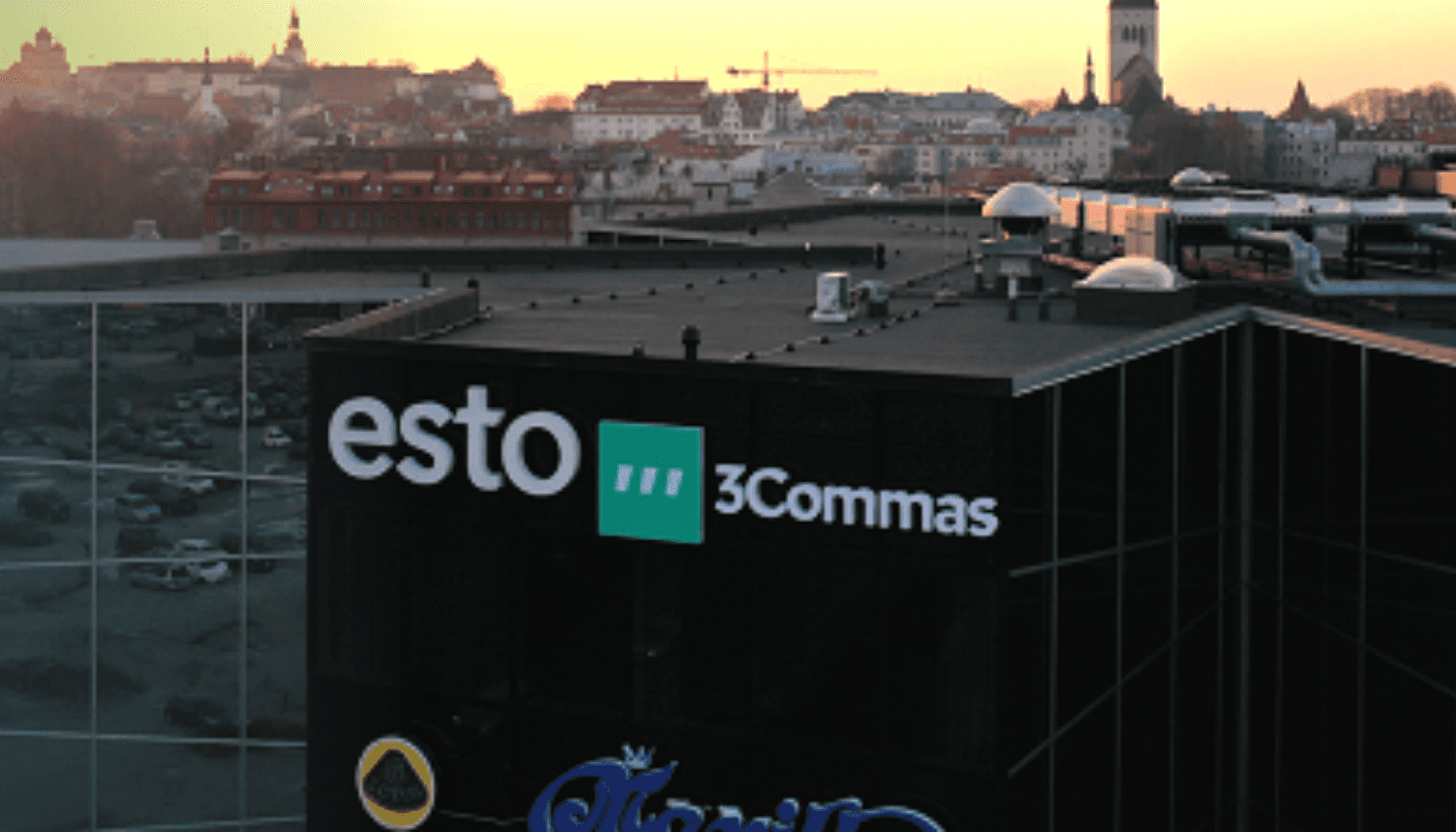 Uzņēmuma ēkas foto