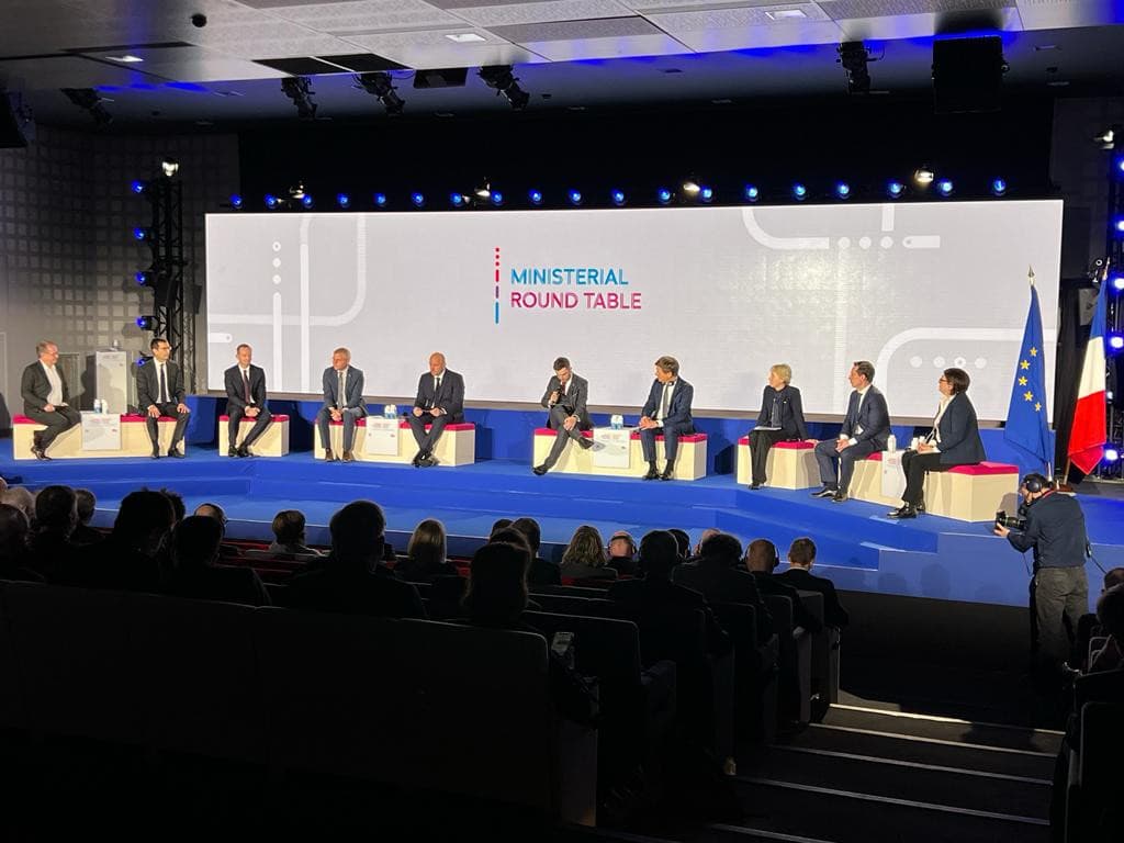 Eiropas dzelzceļa samita foto