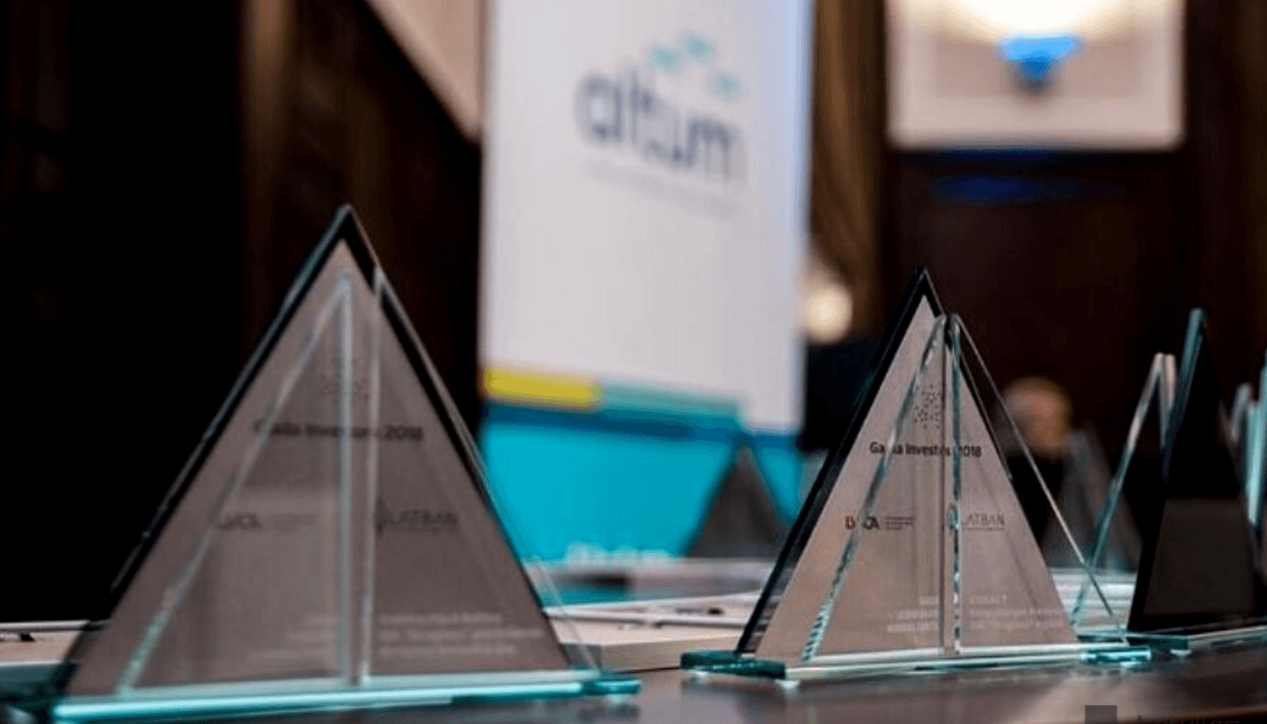 "Gada investors" trofeju foto