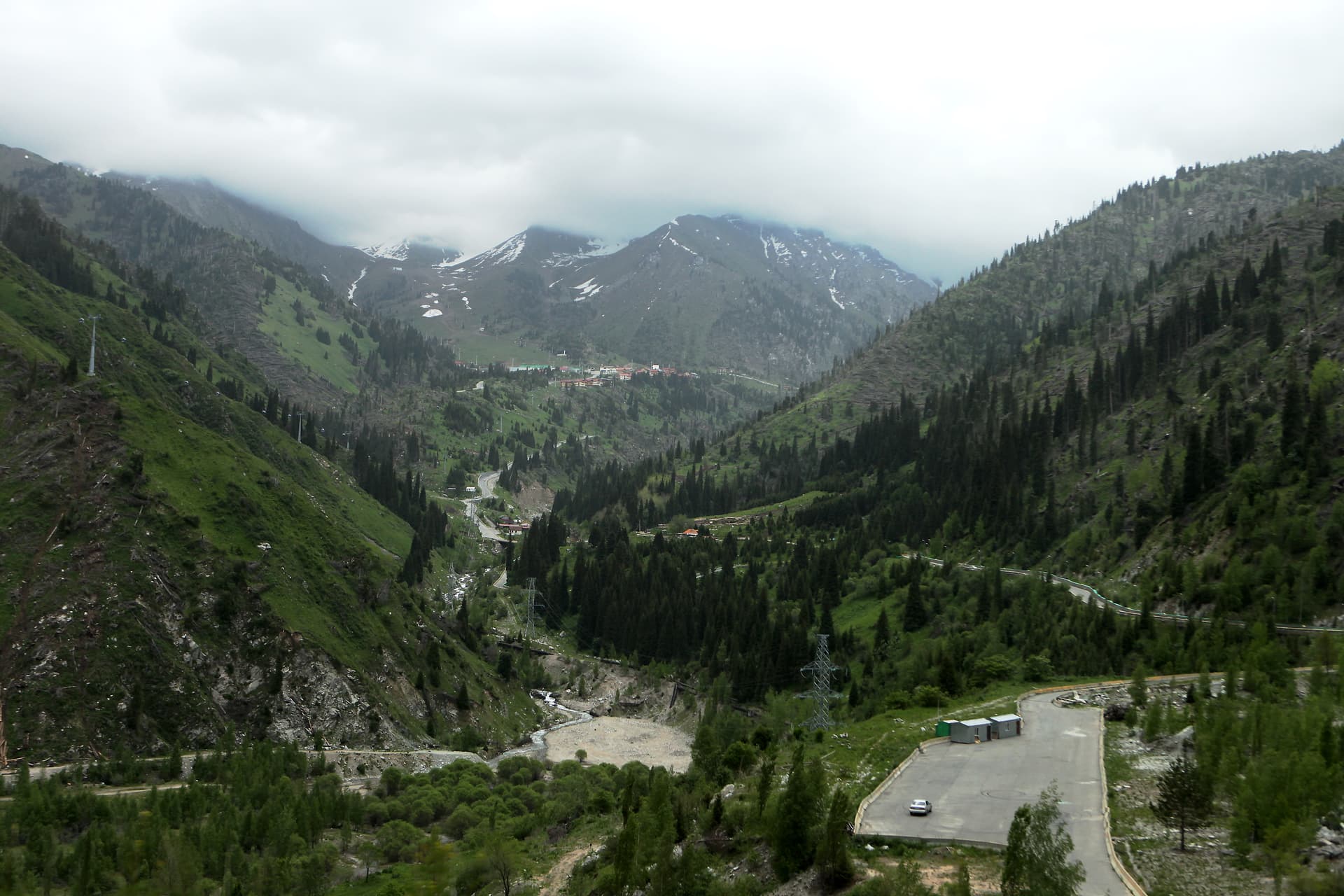 Almati kalnu kūrorts