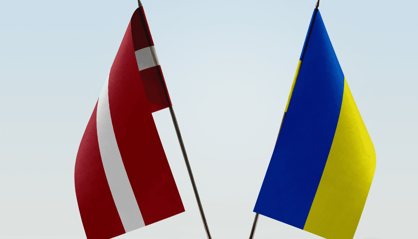 Latvijas un Ukrainas karodziņa foto