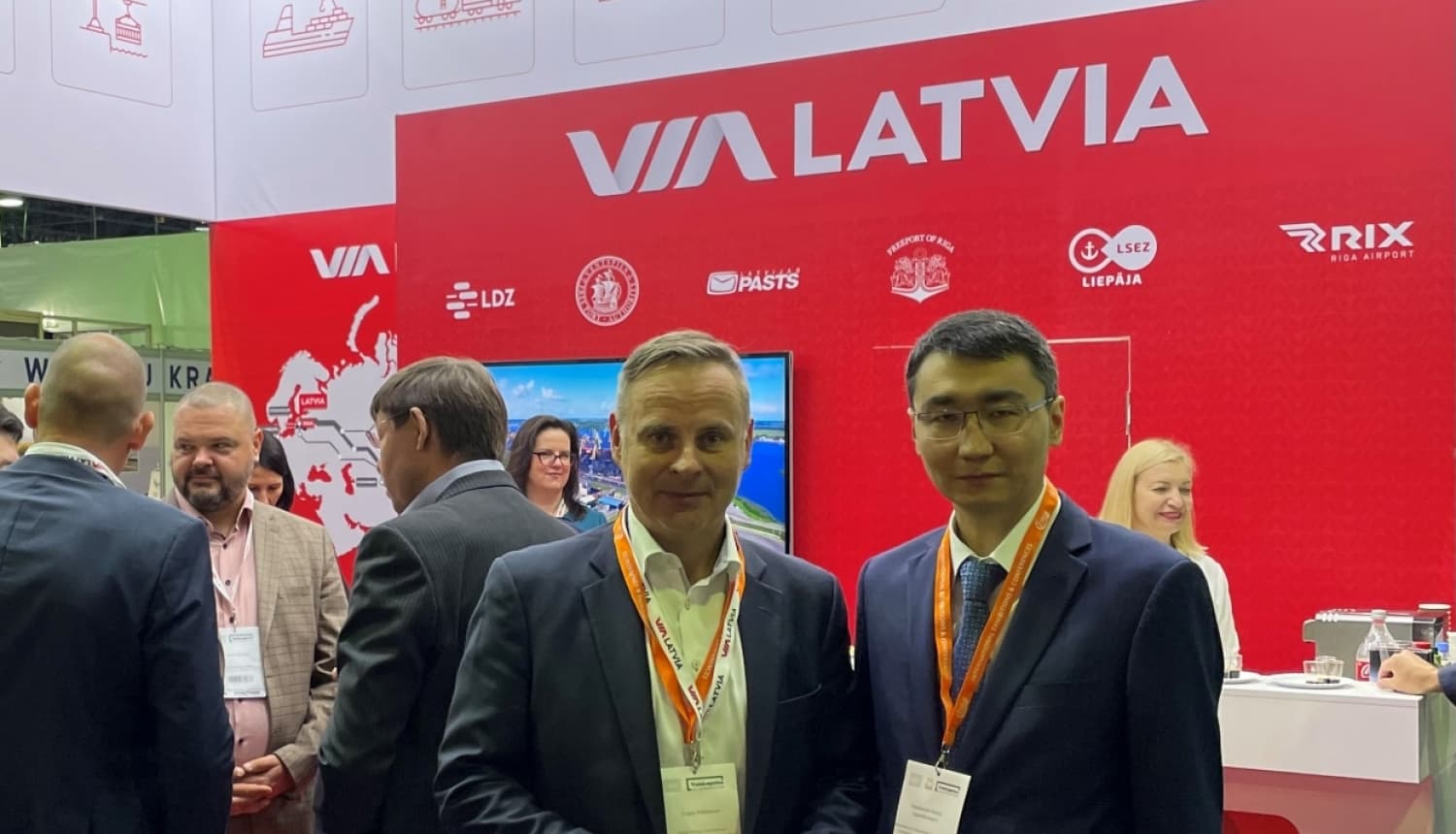 Izstādes dalībnieku foto