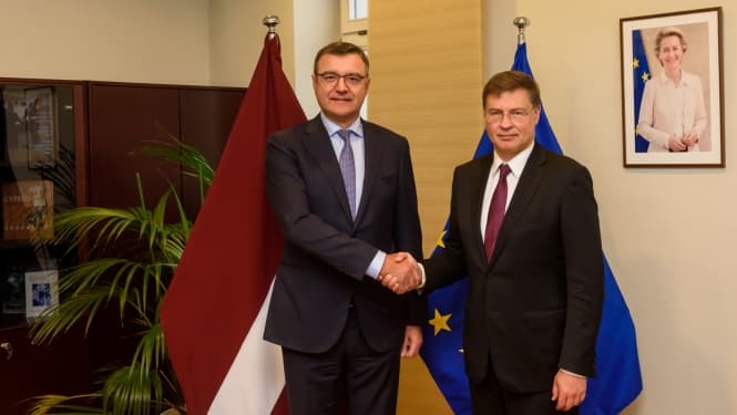 Jāņa Reira un Valda Dombrovska foto