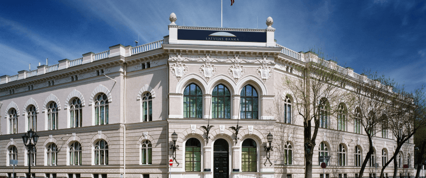 Latvijas Bankas ēkas foto