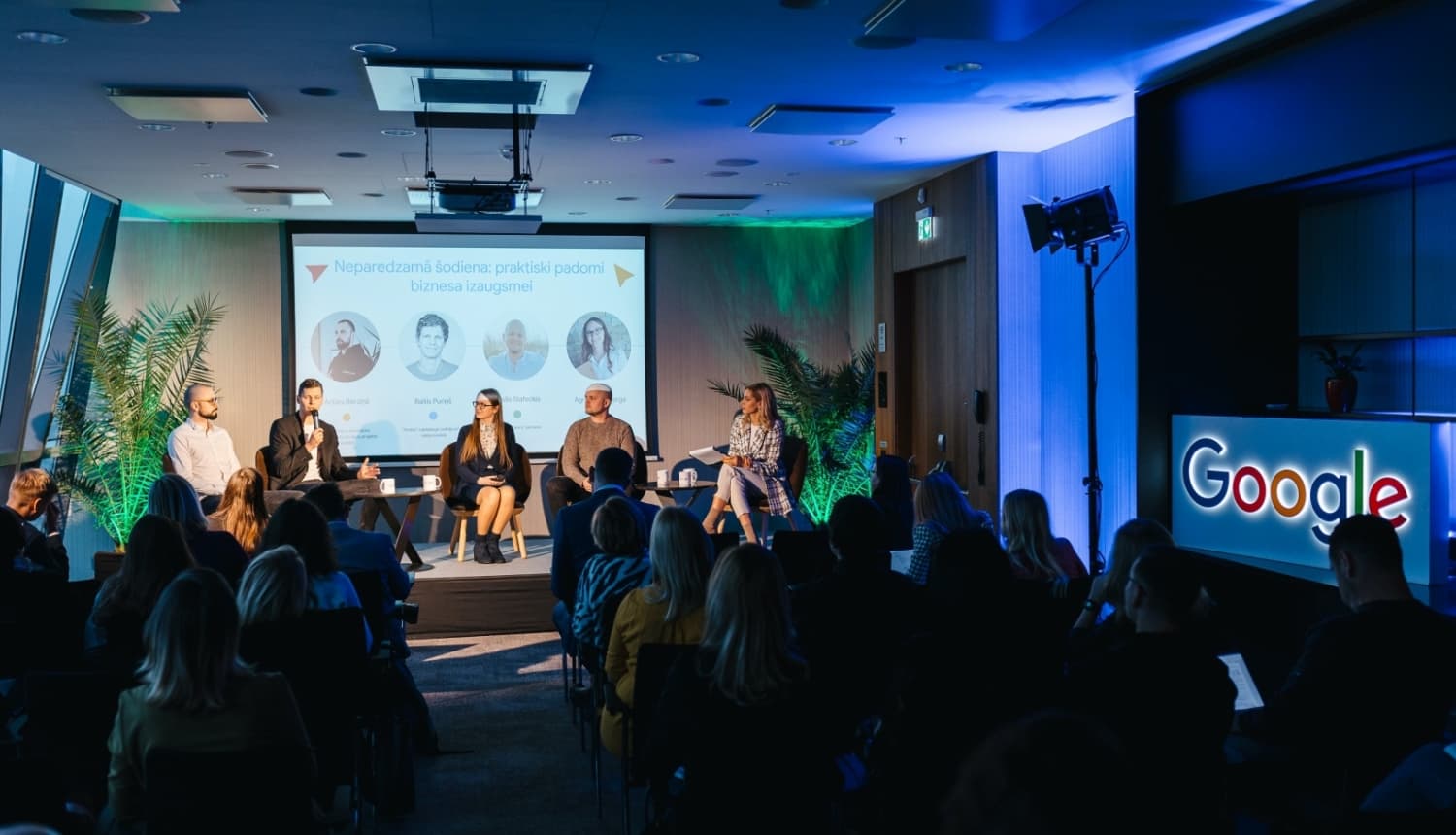 Pasākuma “Izaugsme ar Google” dalībnieku foto