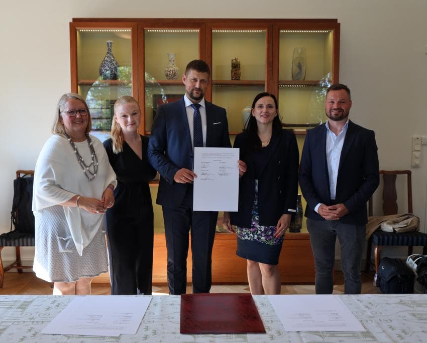 Rīgas un Stokholmas ostu pārstāvju foto