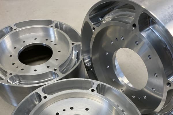 No prototipa izstrādes līdz sērijveida ražošanai: “PRORING Latvia” ražo detaļas dažādām nozarēm No prototipa izstrādes līdz sērijveida ražošanai: “PRORING Latvia” ražo detaļas dažādām nozarēm