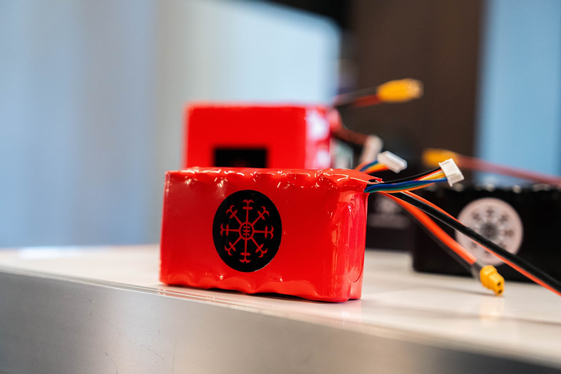 “Perkons Energy”: Latvijas jaudīgais spēlētājs pasaules bateriju tirgū