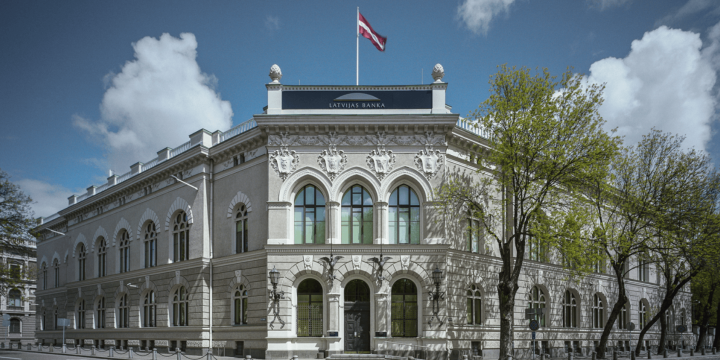 Latvijas Bankas galvenās ēkas foto